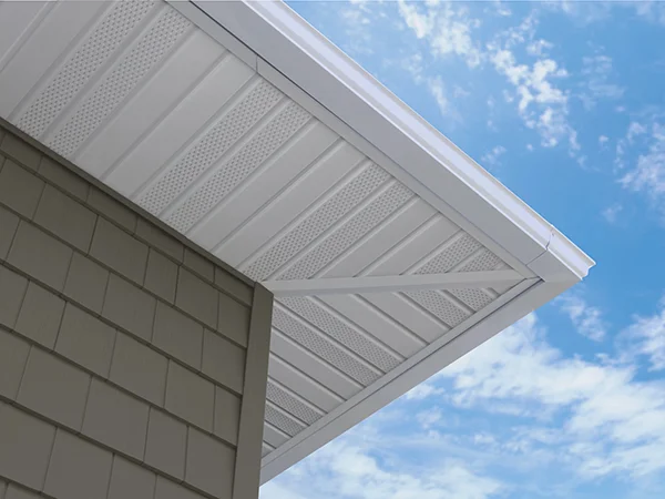 Home with white aluminum soffit
